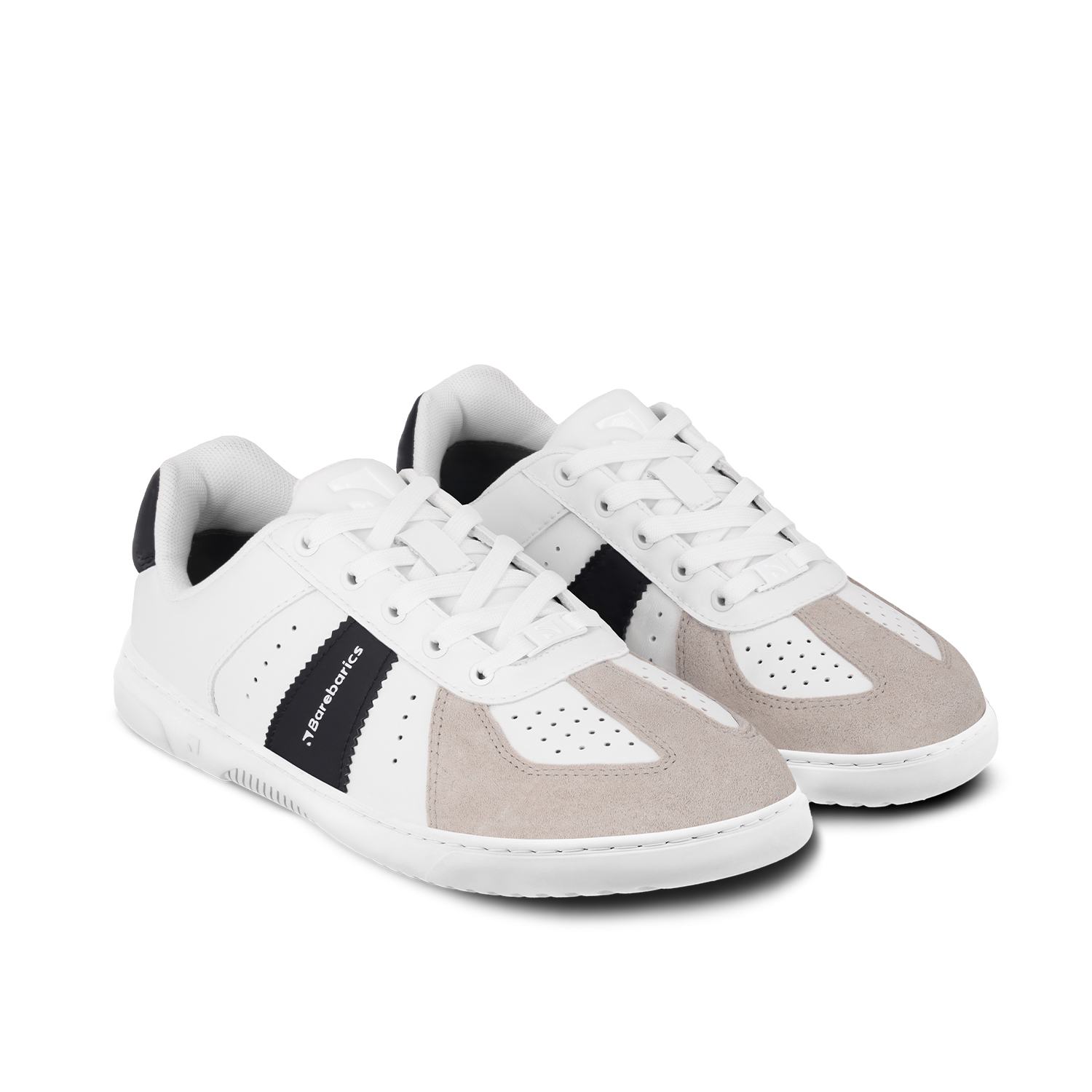 Barefoot Sneakers Barebarics Icara - White & Beige.

    Parte superior: cuero sostenible
    Forro: textil
    Plantilla: PU + poliéster (extraíble - antibacteriana)
    Suela: goma (ComfortGrip Neo)
    Producción: Vietnam
    EAN/SKU: %eanorsku%

Atributos del calzado barefoot

    modelo unisex en tres variaciones de colores neutros.
    plantilla antibacteriana extraíble.
    nueva suela cosida ComfortGrip neo.
    Logotipo de Barebarics en los extremos de los cordones.
    perforación para una mejor ventilación.

Ventajas de los zapatos descalzos

    suela ultra flexible
    caída cero: talón y punta en el mismo plano para una postura adecuada
    punta espaciosa para sus dedos
    calzado ligero